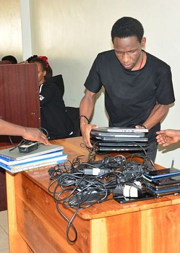 13 arrested as Police, PDPO raid online money lender over calls to debtors’ contacts