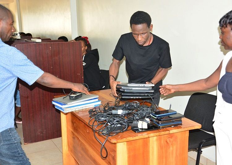 13 arrested as Police, PDPO raid online money lender over calls to debtors’ contacts