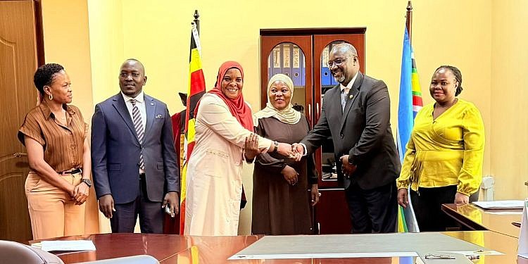 Jinja officials benchmark KCCA on pedestrian safety, traffic control