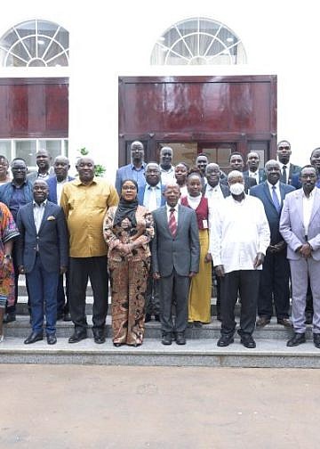 Museveni commits shs125bn to empower health workers